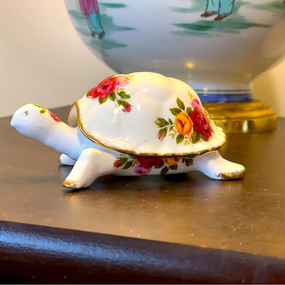 Cottage Rose Fine Bone China Tortoise Turtle Candle ~ Ring Trinket Box NOS - Picture 1 of 8